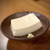 蕎麦おさめ - 本当に、大豆そのものの美味しさと風味がド直球！
                    何も付けずに、そのままでも十分にごちそう。
                    塩、山葵、醤油で少しずつ変化を楽しむのがお気に入り。
                    たまらんわぁ(´∀｀*)