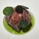 ラ・ヴァガボンド - ズワイ蟹〜加能蟹　黒米　アボカド　タルタルの北寄貝　黒毛和牛のハム　イタリアンパセリ　ナスタチウム　キャビア