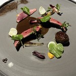 ラ・ヴァガボンド - フランス　ランド産小鳩　胸肉ロティ　月光　オニオンヌーボー