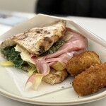 ファカロー ピッツァ ギャラリー - 