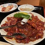 聖幸苑炭火焼肉 - 