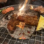 聖幸苑炭火焼肉 - 