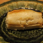 日本料理 晴山 - 焼き穴子のお寿司