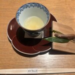 銀座ろくさん亭 - 体に、優しく美味しいお食事が、入ってくる準備をするお出汁