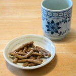 そば処　うえだ - 【そばかりんとう】茹で上がるまでのお茶菓子ですが、素朴で美味しいです。