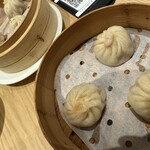 台湾料理 REAL台北 - 帆立、トリュフ、蟹の小籠包