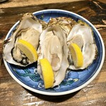 番屋ながさわ - 生牡蠣　1個850円　超美味しいです！！