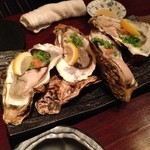 瑠璃座 - デカい牡蠣