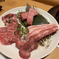 近江うし焼肉 にくTATSU 銀座店 - 