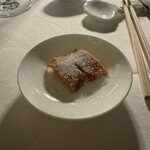 全聚徳 - 北京ダックにたっぷり砂糖をかけて食べる