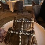 全聚徳 丸ビル店 - 調理前のカニ