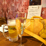 CONA - 乾杯の一杯〜♬