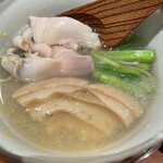 銀座 しのはら - 蛤、車麩、セリのお鍋