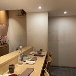 銀座 しのはら - 近々リニューアルされるそうです。ちょっと壁も痛んでますものね。