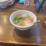 貝と牛と中華そば うみ虎 - 