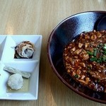 三国志 - 麻婆麺、麺大盛り、お得な担々麺セット