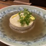 ワイン蔵バンカン - カニのお出汁で炊いた三浦大根ととろけるカマンベールチーズ