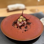 銀座 大石 - メジマグロ藁燻製塩焼き・赤キャベツ・赤たまねぎ