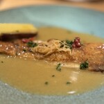 銀座 大石 - 舌平目のムニエル　さつまいも 生姜 レモン 骨からとったソース