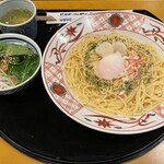 五右衛門 入間店 - 紅ズワイガニと帆立のクリームソース 温泉卵添え1,300円　大盛り200円