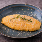 パスタとワインのお店 Piacere - チーズたっぷりオムレツ