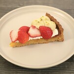 ELOISE’s Cafe - ピスタチオストロベリータルト