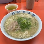 元祖長浜屋 - ラーメン550円(カタ)