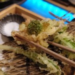 肴酒笑処 五十嵐 - ふきのとうの天麩羅も最高！
