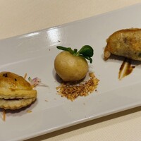 鴻臚 - 