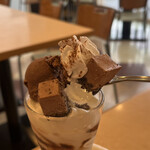 ベツ・バラーレ - レアチョコスモールパフェ