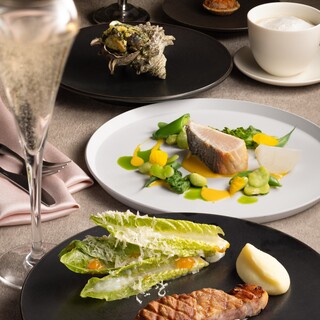 SOMEWHERE RESTAURANT & BAR_2