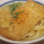 鶴丸饂飩本舗 - きつねうどん（半額）
