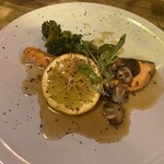 モダンスパイス 虹の仏 - マスのソティ