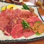 黒毛和牛専門店 肉のスエヒロ - 上焼肉盛り合わせ