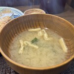 炭火焼和めし処 しんぱち食堂 - 味噌汁❗️