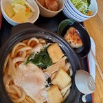 酒々 - 鍋焼うどん(焼おにぎり付)