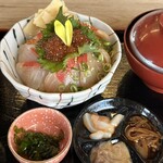 Toku Zou Maru Kinmedai no Eki Izu Kogen - 