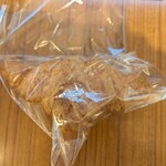 donut&bakery Un Créer - 発酵バタークロワッサン　　250円