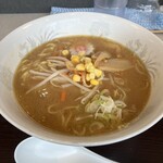 美味しい亭 - 料理写真:味噌ラーメン ７５０円
