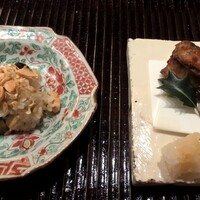鎌倉 北じま - 節分豆の飯蒸しとイワシのからあげ　骨まで