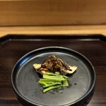 京味 もと井 - 焼き物…鰆、蕗味噌、にんじんチップス、アスパラ菜の焼き浸し
