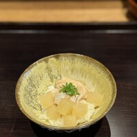 京味 もと井 - 先付…蛤の飯蒸し　聖護院大根