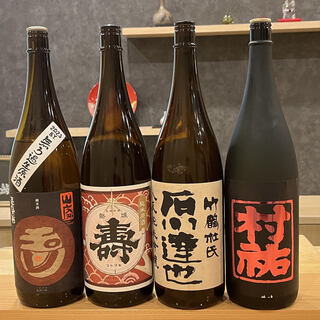 20種以上の厳選日本酒と鮨のマリアージュを愉しむ