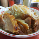 一太豚 - 小ラーメン＋自家製ラー油