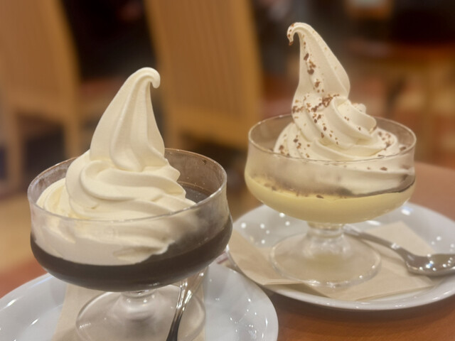 CAFE VELOCE Shinjuku Sanchome Ten