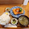 食堂かど。
