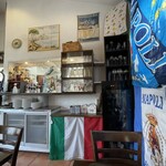 トラットリア エ ピッツェリア アミーチ - 店内4