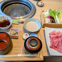 しゃぶしゃぶと焼肉 わにく ミッドランドスクエア店 - 