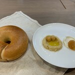 カフェ ド エス - リンゴ由来の天然酵母ベーグル