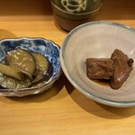 魚河岸三代目 千秋 - ナスの甘酢炒めとマグロの有馬煮